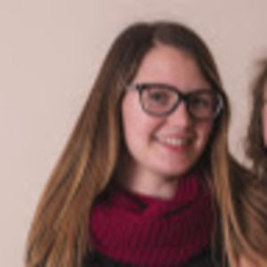 Meet your Posher, Claudia